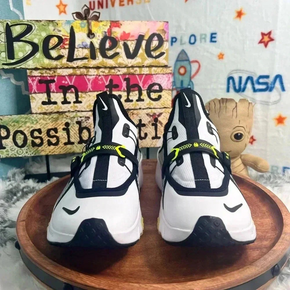 NIKE AIR ZOOM TRAVERSE GS CL - Picture 14 of 14